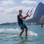 Os melhores spots secretos de kitesurf no Brasil que você precisa conhecer