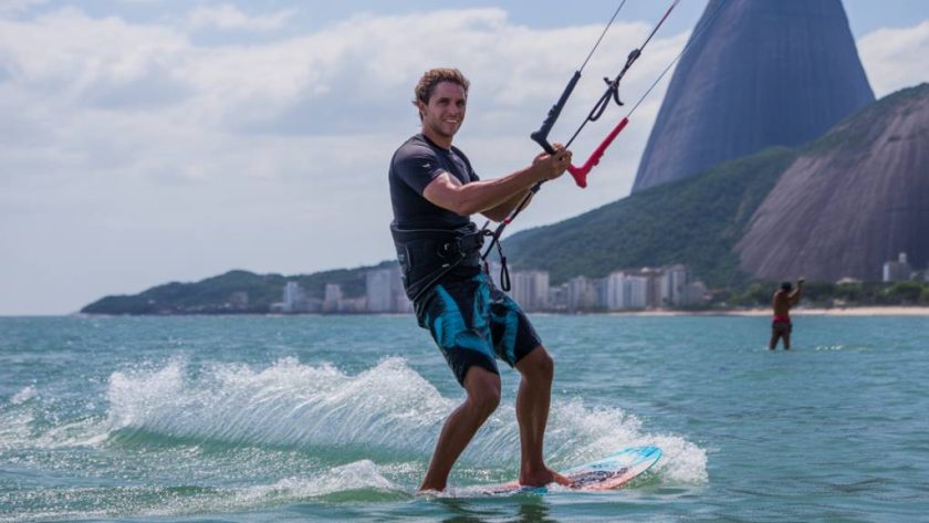 Os melhores spots secretos de kitesurf no Brasil que você precisa conhecer