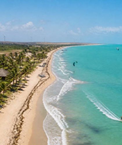 Os melhores destinos do Nordeste para combinar surf, kitesurf e hospedagem pé na areia em uma única viagem